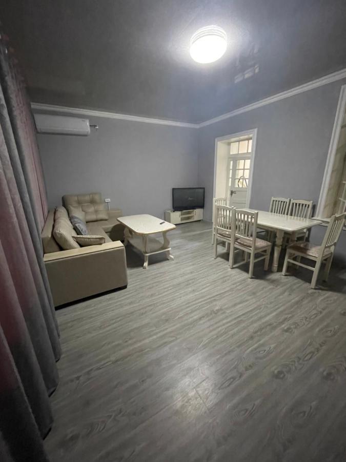 Квартира Дом В Общем Дворе Samarkand Exterior photo